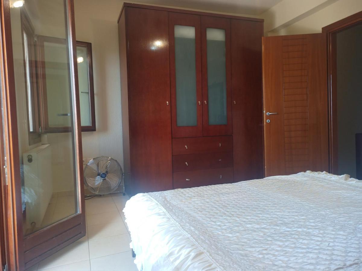 Μεζονετα Apartment Nea Roda Exterior foto