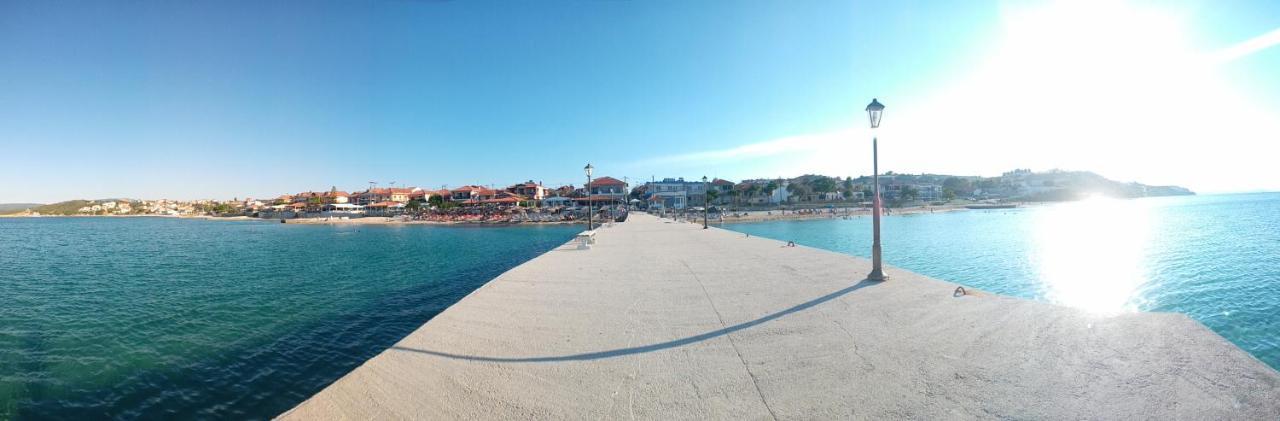 Μεζονετα Apartment Nea Roda Exterior foto