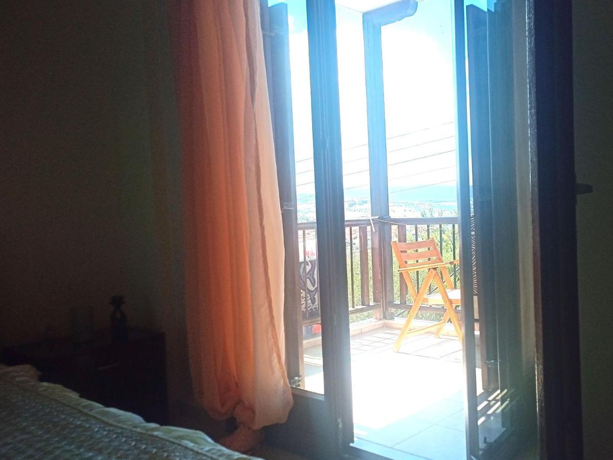 Μεζονετα Apartment Nea Roda Exterior foto