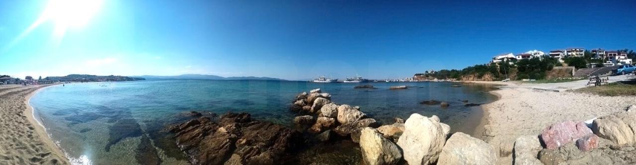 Μεζονετα Apartment Nea Roda Exterior foto